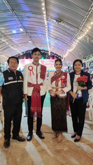 อบต.ยางใหญ่ ร่วมงานเดินแบบผ้าไทย ในงานบวงสรวงสักการะศาลเจ้าพ่อหลักเมือง สืบสานวัฒนธรรมประเพณี 4 ชนเผ่าชาวอำเภอน้ำยืน ประจำปี 2568